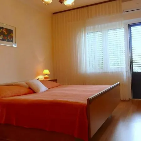 Apartment By The Sea Barbat, Rab - 22423 Rab Town